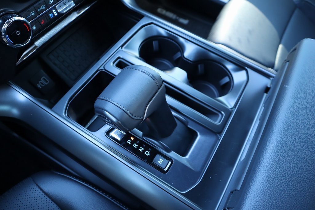 New 2025 Ford F150 Lariat w/ Equipment Group 501A Mid image 9