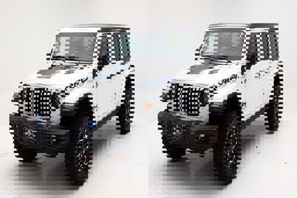 Used 2023 Jeep Wrangler Unlimited Rubicon 4xe w/ Dual Top Group AWD/4WD image 2