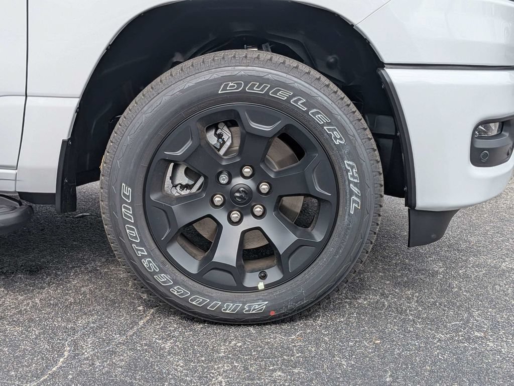 New 2026 RAM 1500 Express AWD/4WD image 12