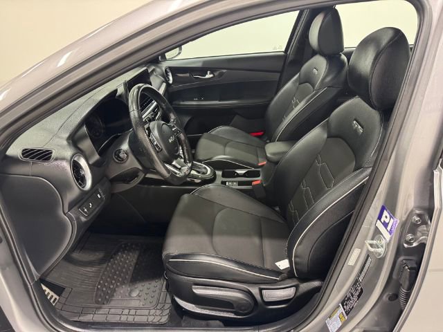 Used 2023 Kia Forte GT-Line w/ GT-Line Premium Package image 14