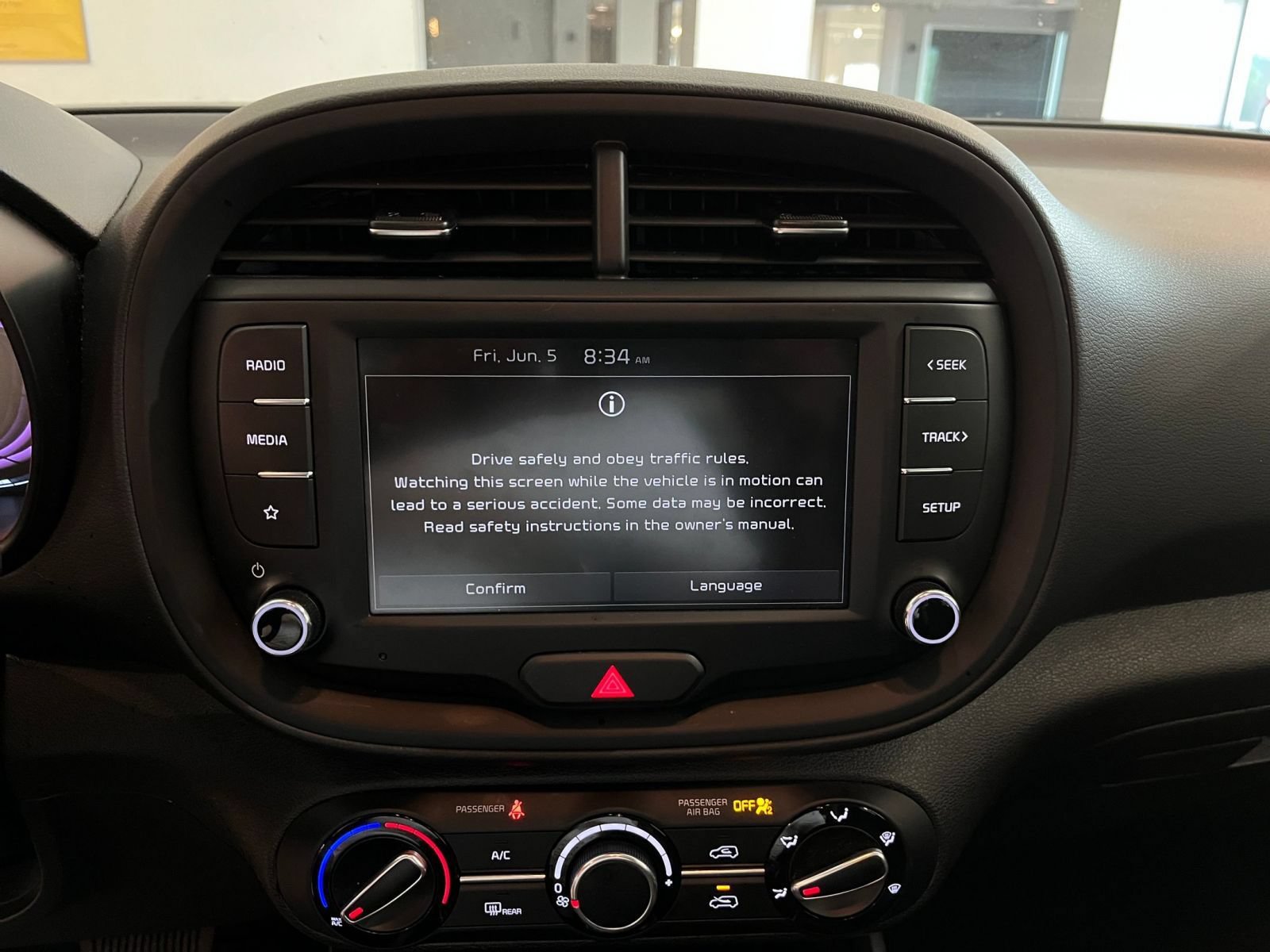 Used 2025 Kia Soul LX w/ LX Technology Package FWD image 20
