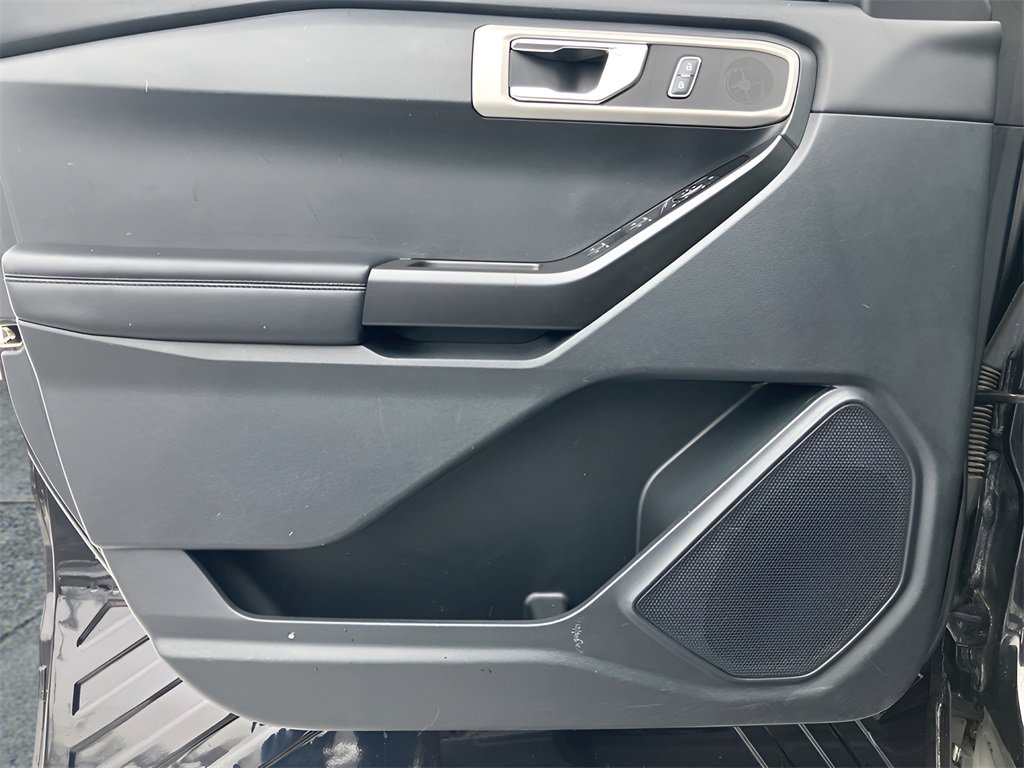 Used 2021 Ford Explorer 2WD image 42