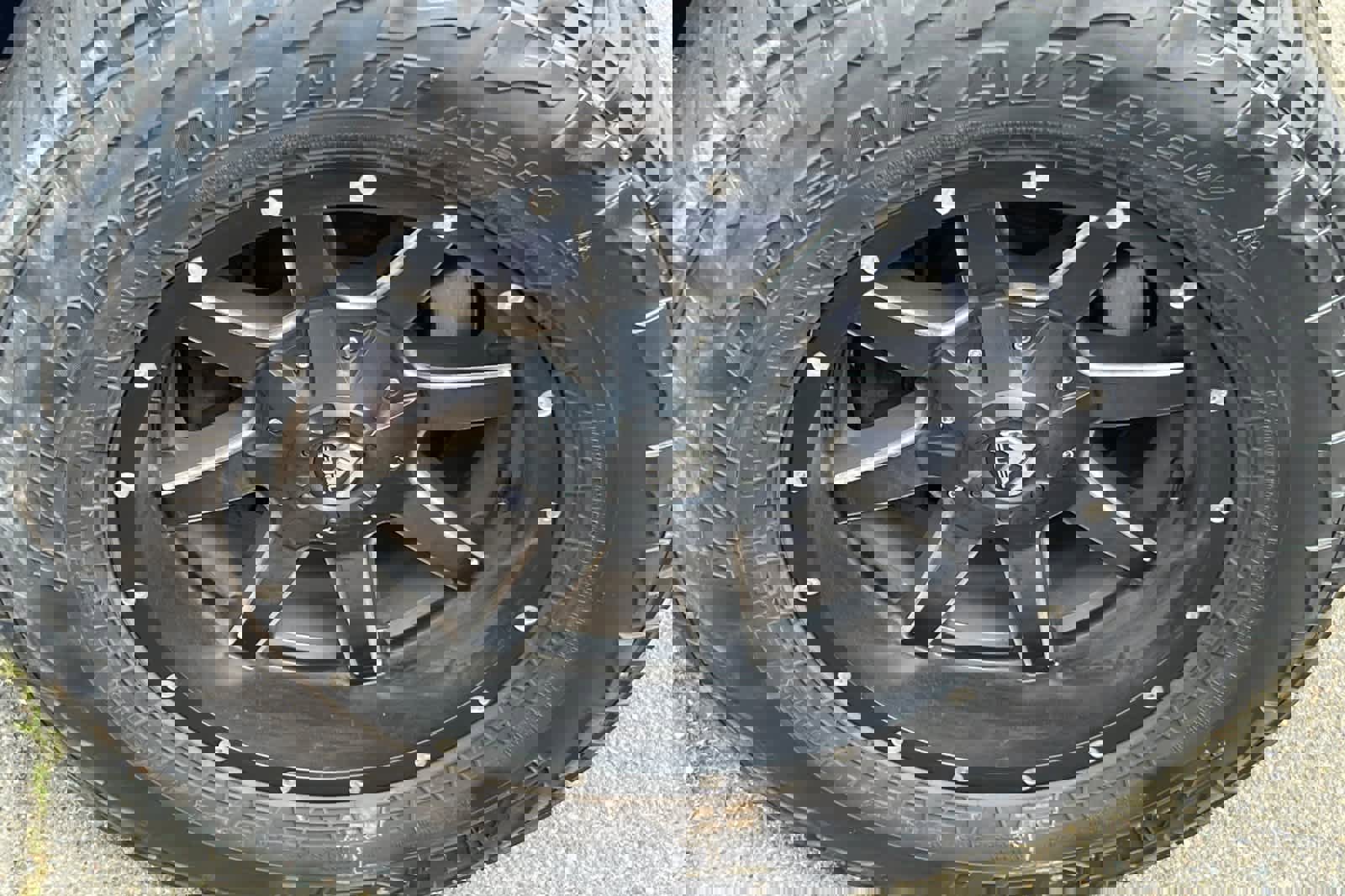 Used 2015 Ford F150 Lariat w/ Equipment Group 502A Luxury image 11