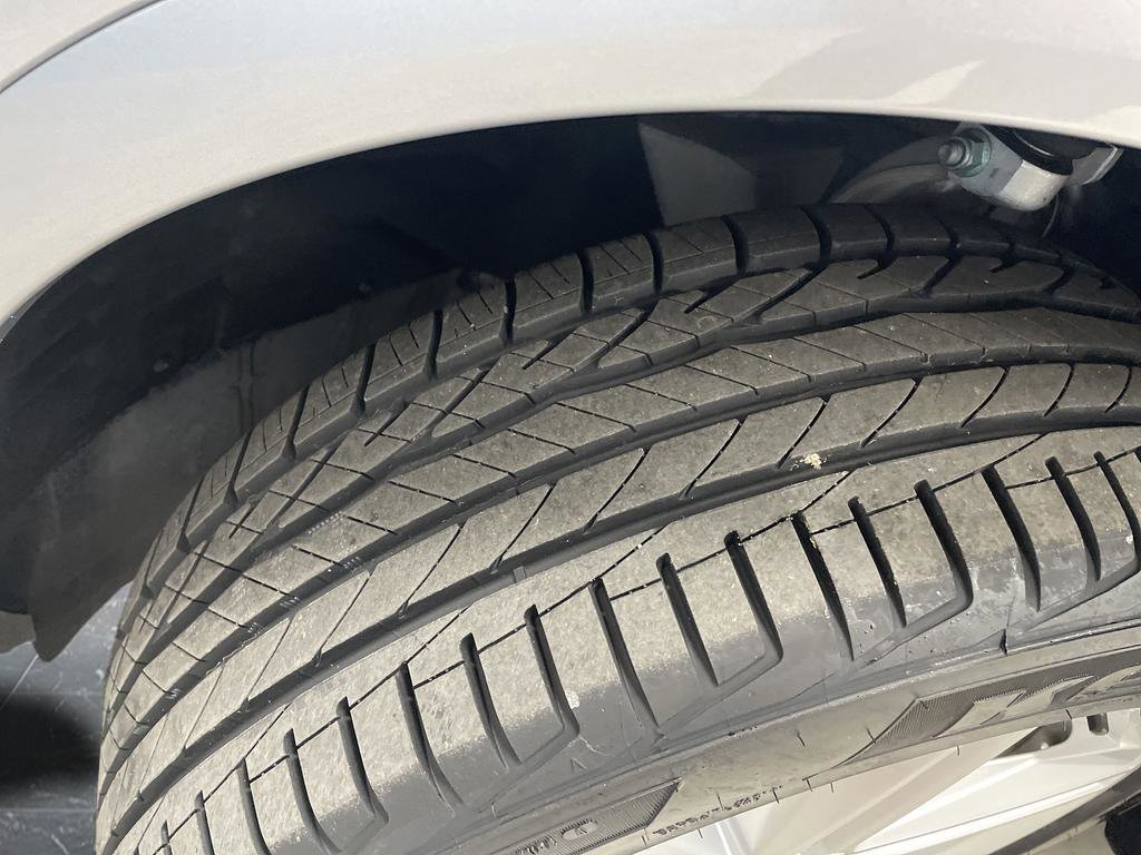 Used 2024 Audi Q5 e Premium Plus w/ Premium Plus Package image 38