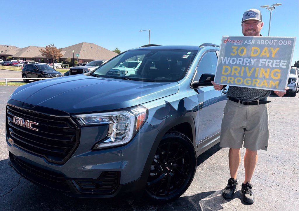 Used 2024 GMC Terrain SLE w/ Driver Convenience Package
