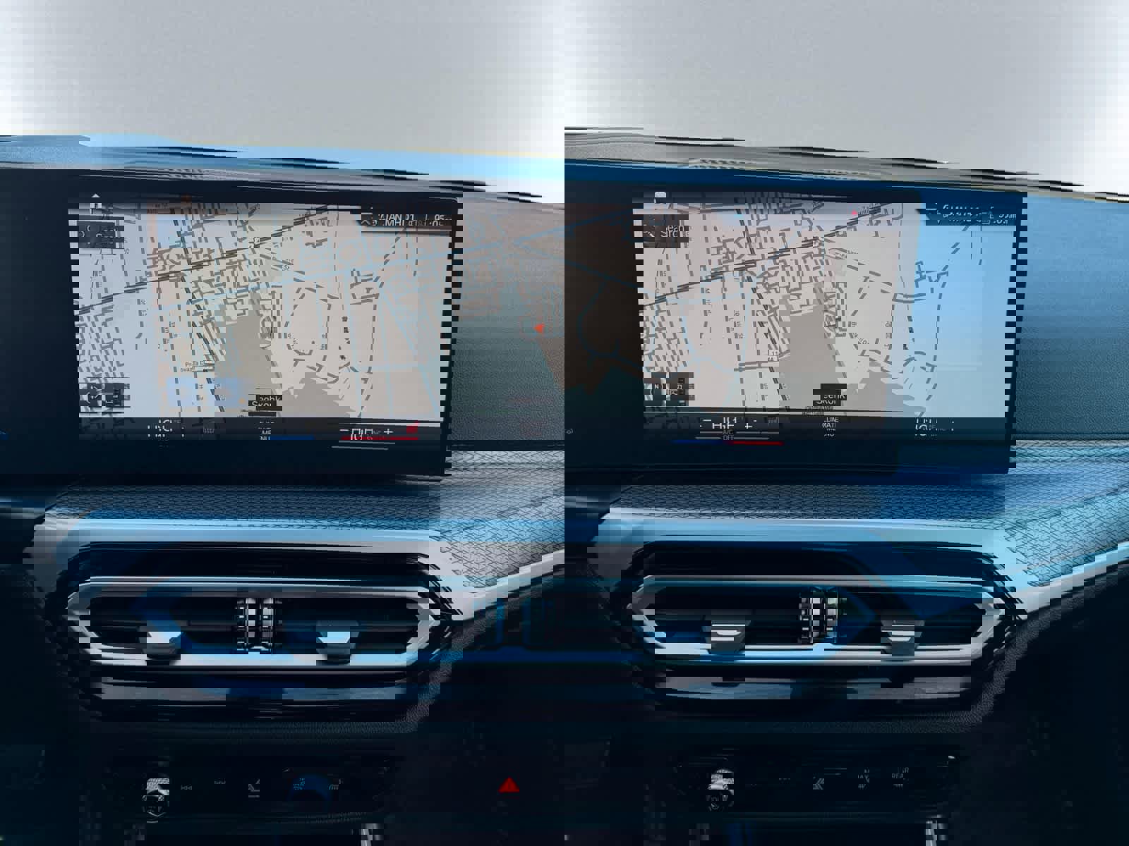 Used 2023 BMW 330i xDrive Sedan w/ M Sport Package image 15