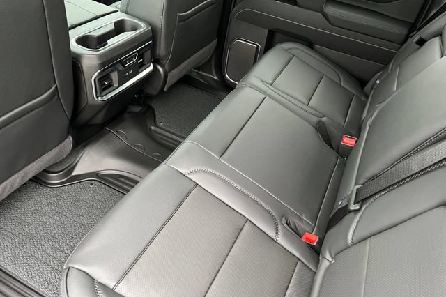 New 2026 GMC Sierra 2500 Denali w/ Denali Reserve Package AWD/4WD image 12