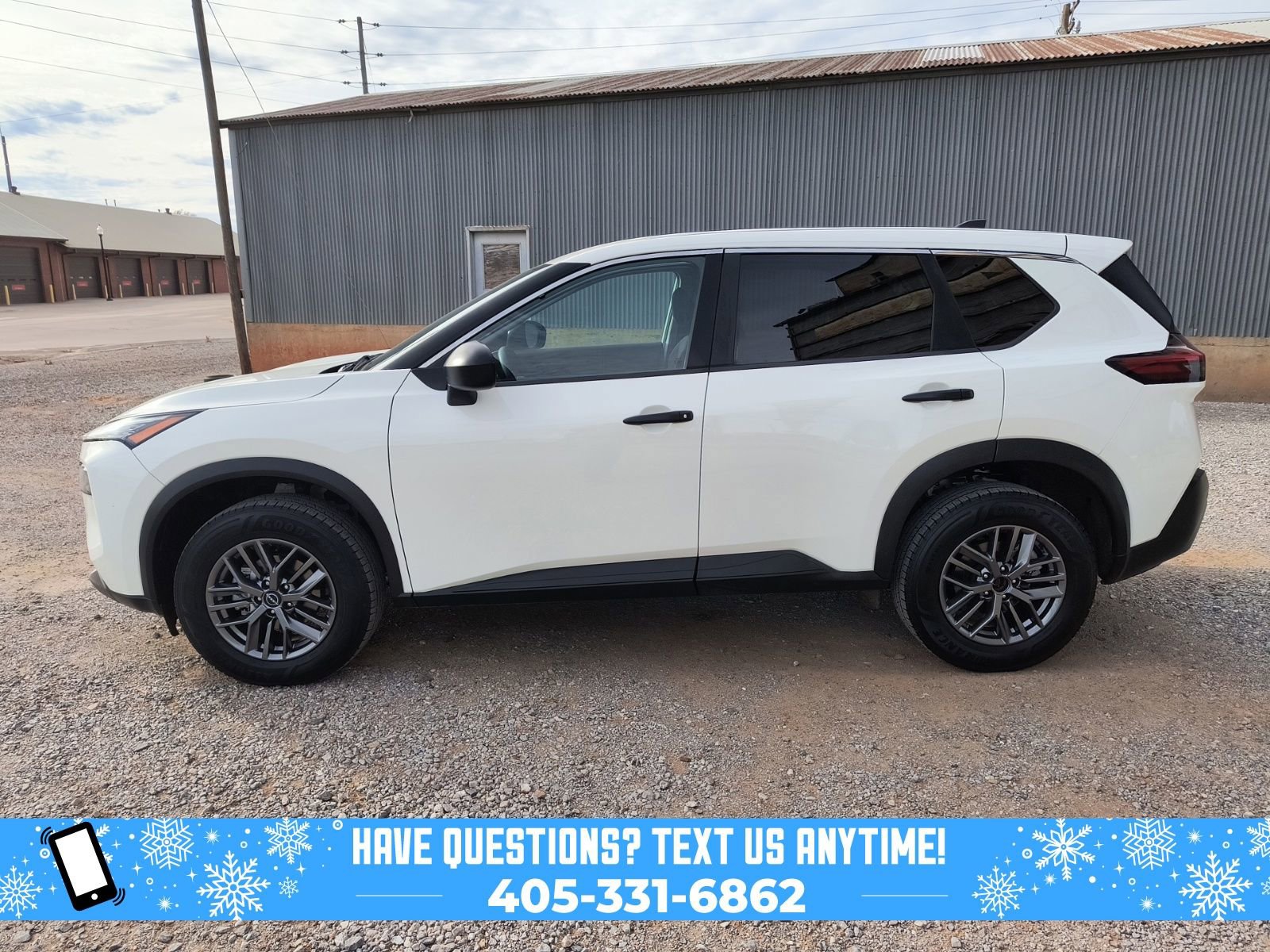 Used 2023 Nissan Rogue S image 6