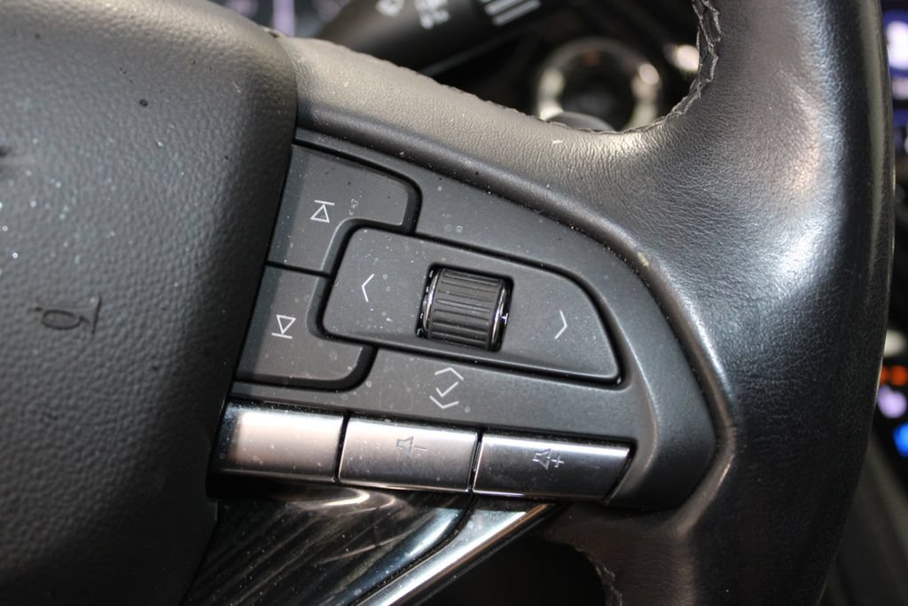 Used 2024 Cadillac XT6 Premium Luxury AWD/4WD image 23
