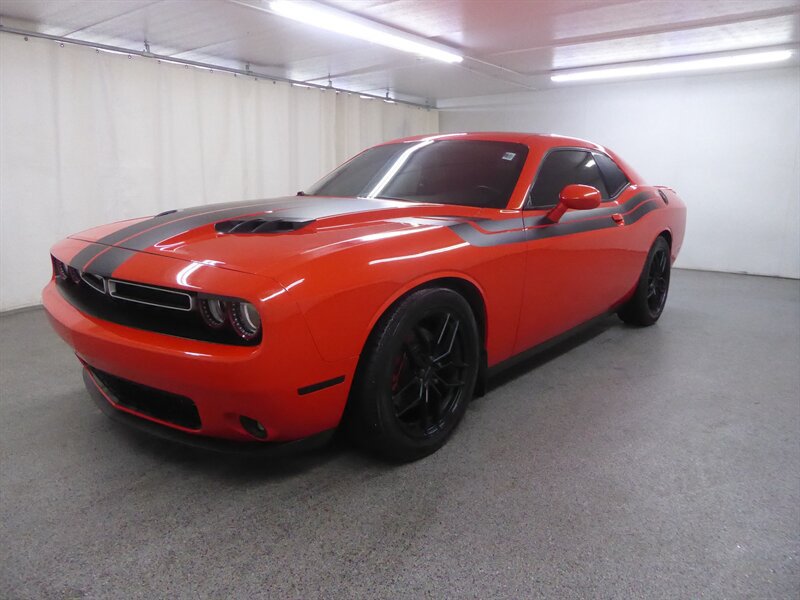 Used 2018 Dodge Challenger GT AWD/4WD image 3