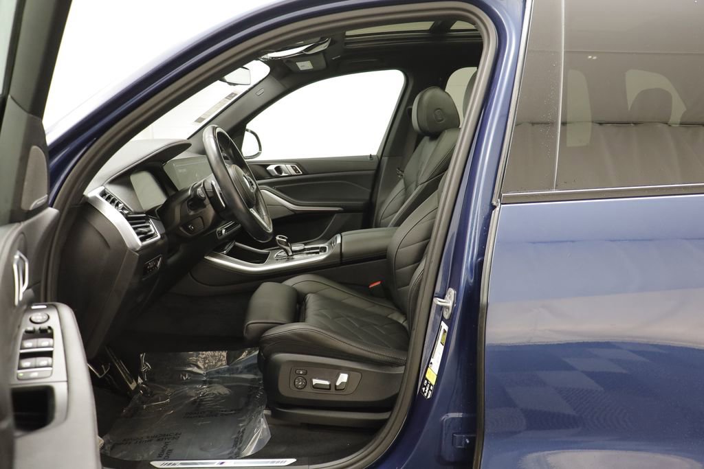 Certified 2023 BMW X5 xDrive40i w/ M Sport Package image 5