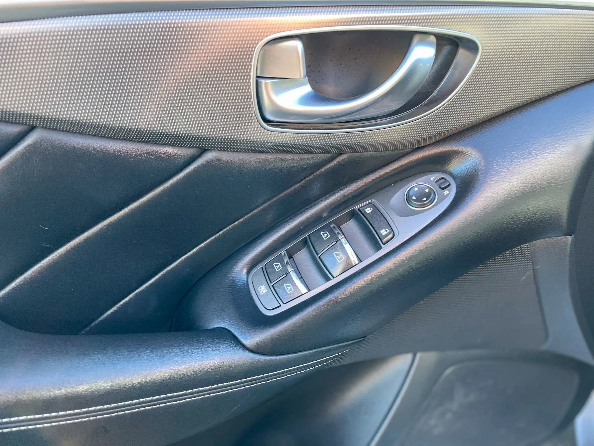 Used 2018 INFINITI Q50 Sport AWD/4WD image 10