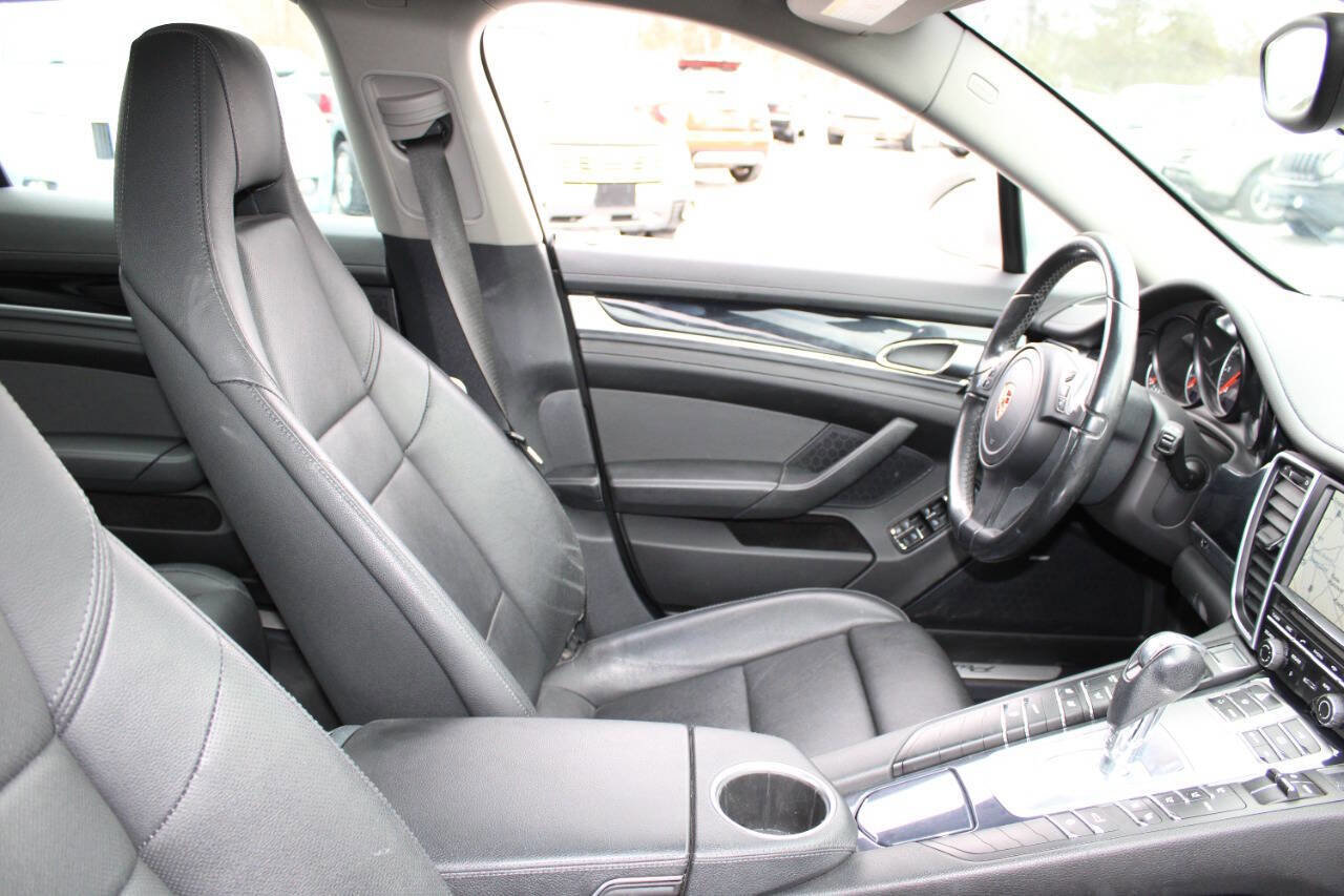 Used 2011 Porsche Panamera image 11