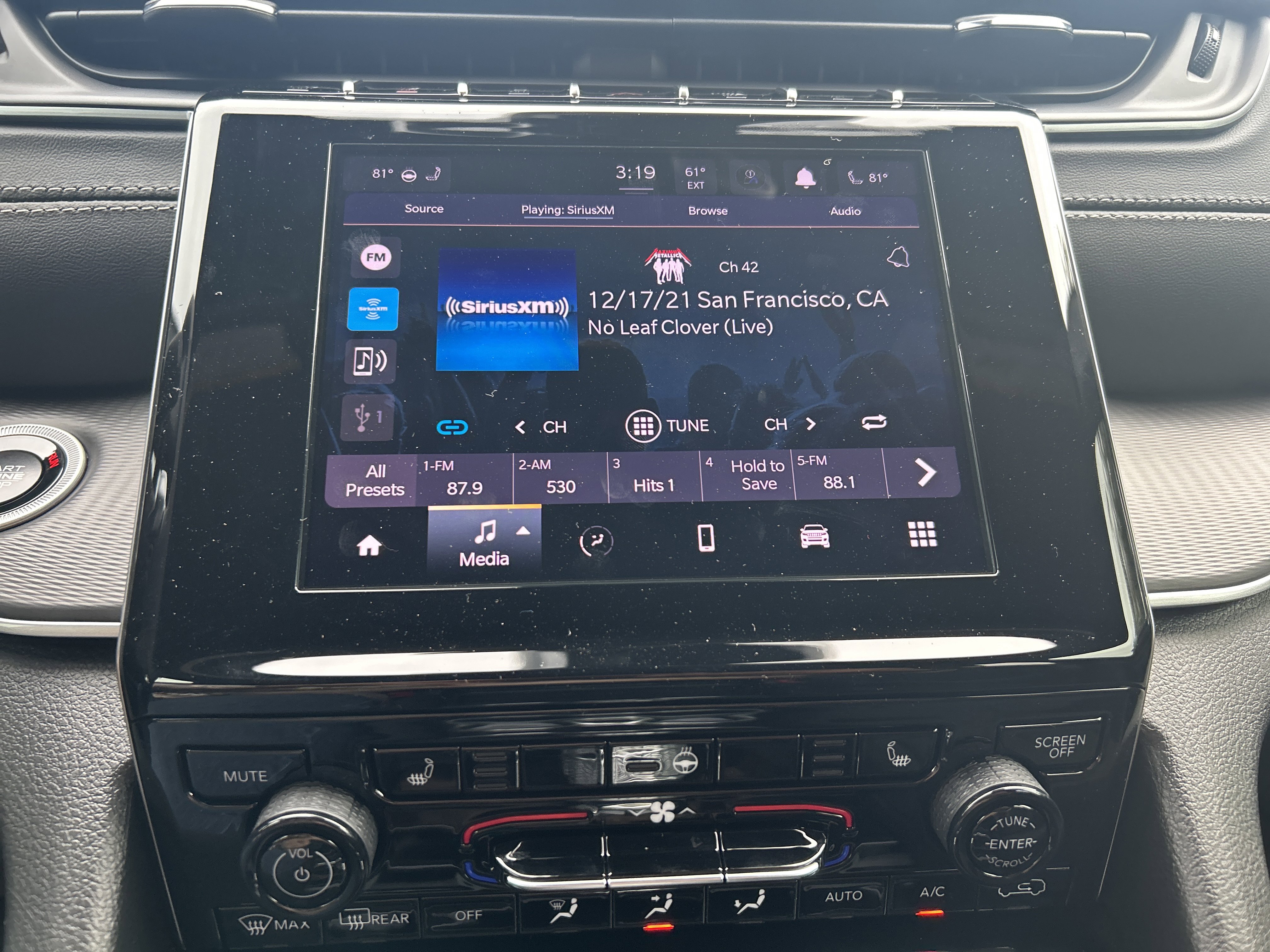 New 2025 Jeep Grand Cherokee Altitude image 28