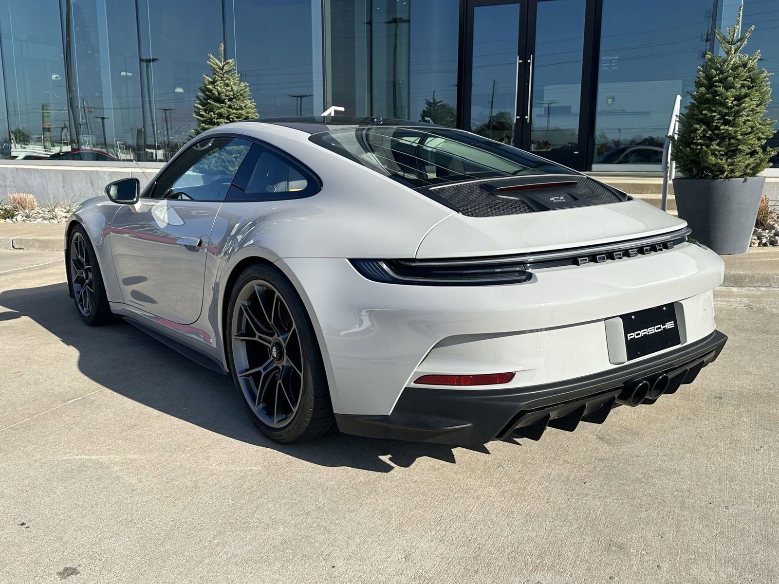 Used 2023 Porsche 911 GT3 image 3