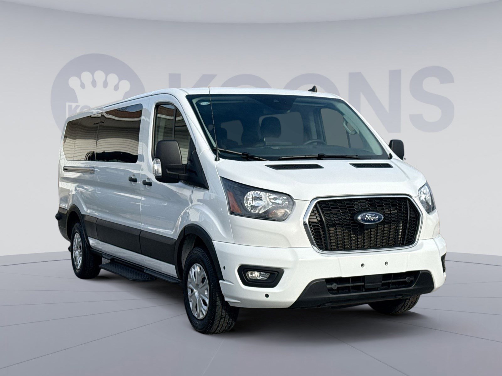 Used 2024 Ford Transit 350 XLT image 10