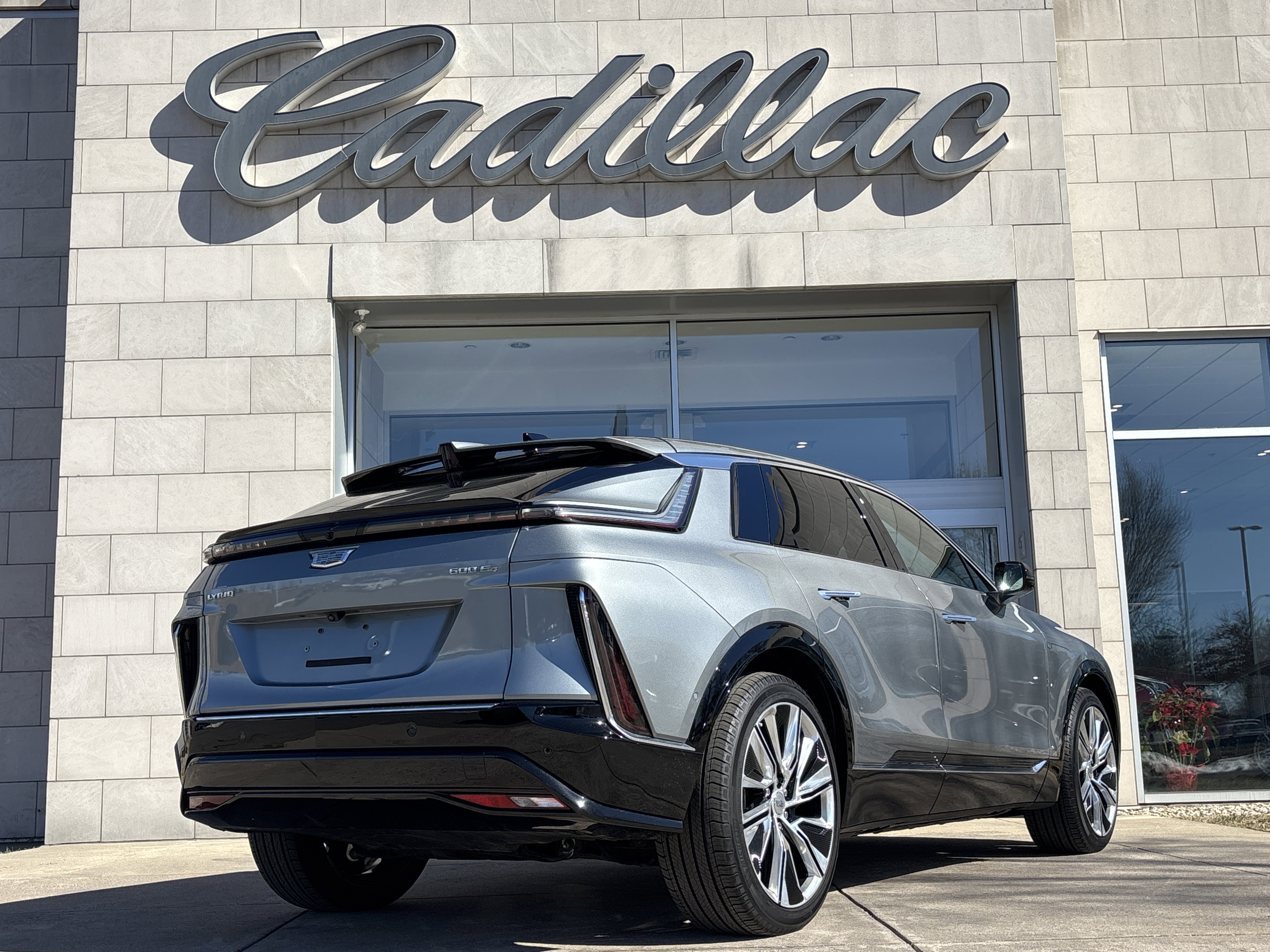 Used 2024 Cadillac Lyriq Luxury w/ LPO, Floor Liner Package image 4