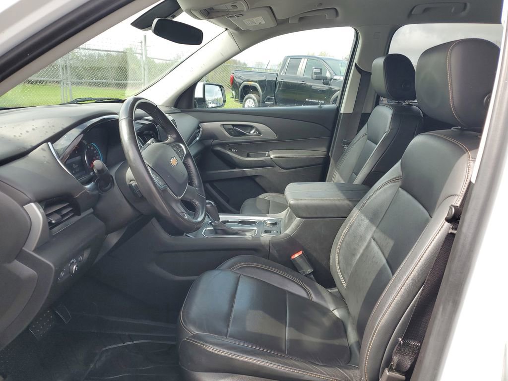 Used 2020 Chevrolet Traverse LT w/ LPO, Floor Liner Package AWD/4WD image 5