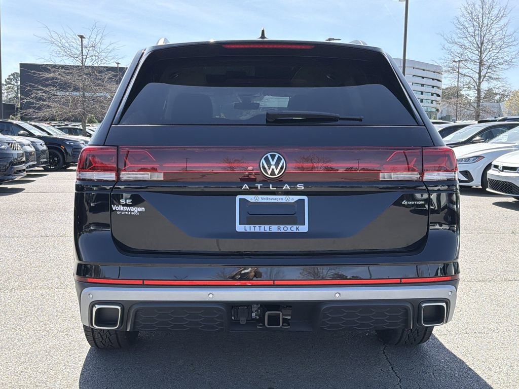 New 2026 Volkswagen Atlas Peak Edition image 4