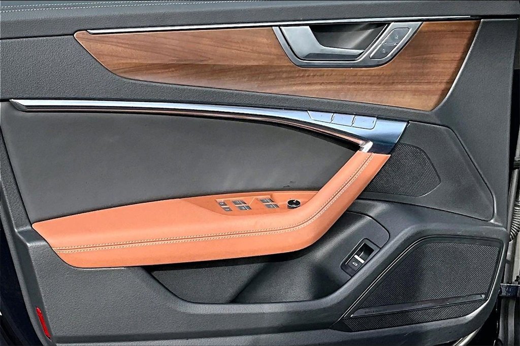 Used 2025 Audi A6 Premium Plus w/ Premium Plus Package image 20