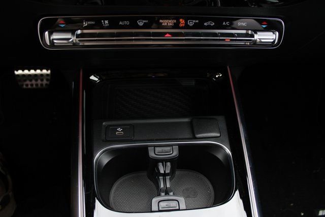 Used 2025 Mercedes-Benz GLA 250 4MATIC image 28