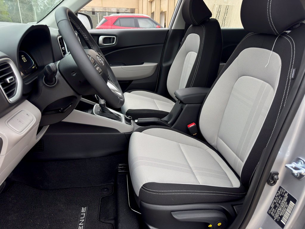 New 2026 Hyundai Venue SEL FWD image 9