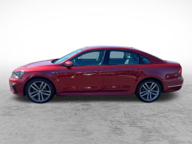 Used 2018 Volkswagen Passat 2.0T R-Line FWD image 9
