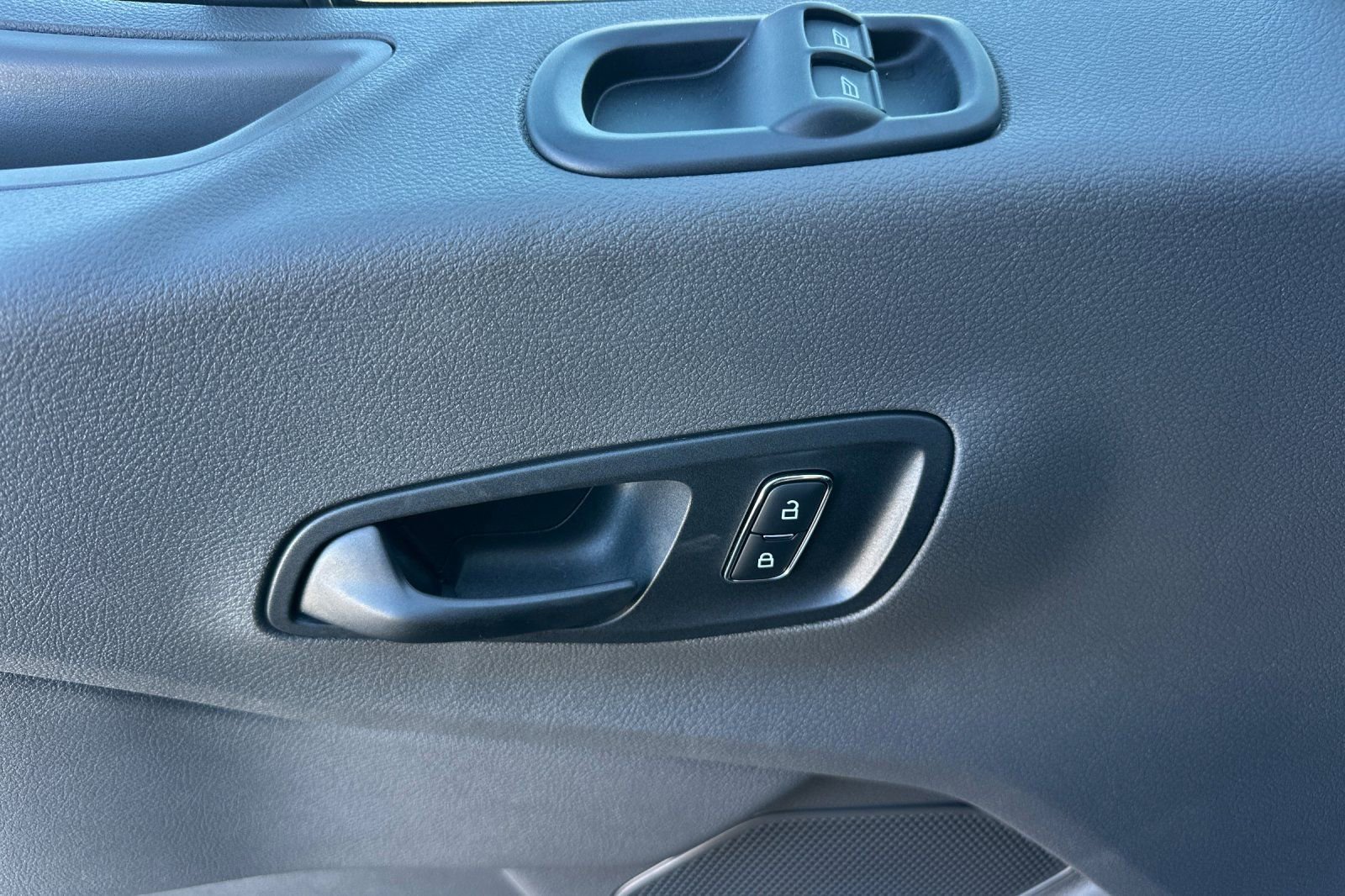 New 2026 Ford Transit 250 148 Medium Roof image 11