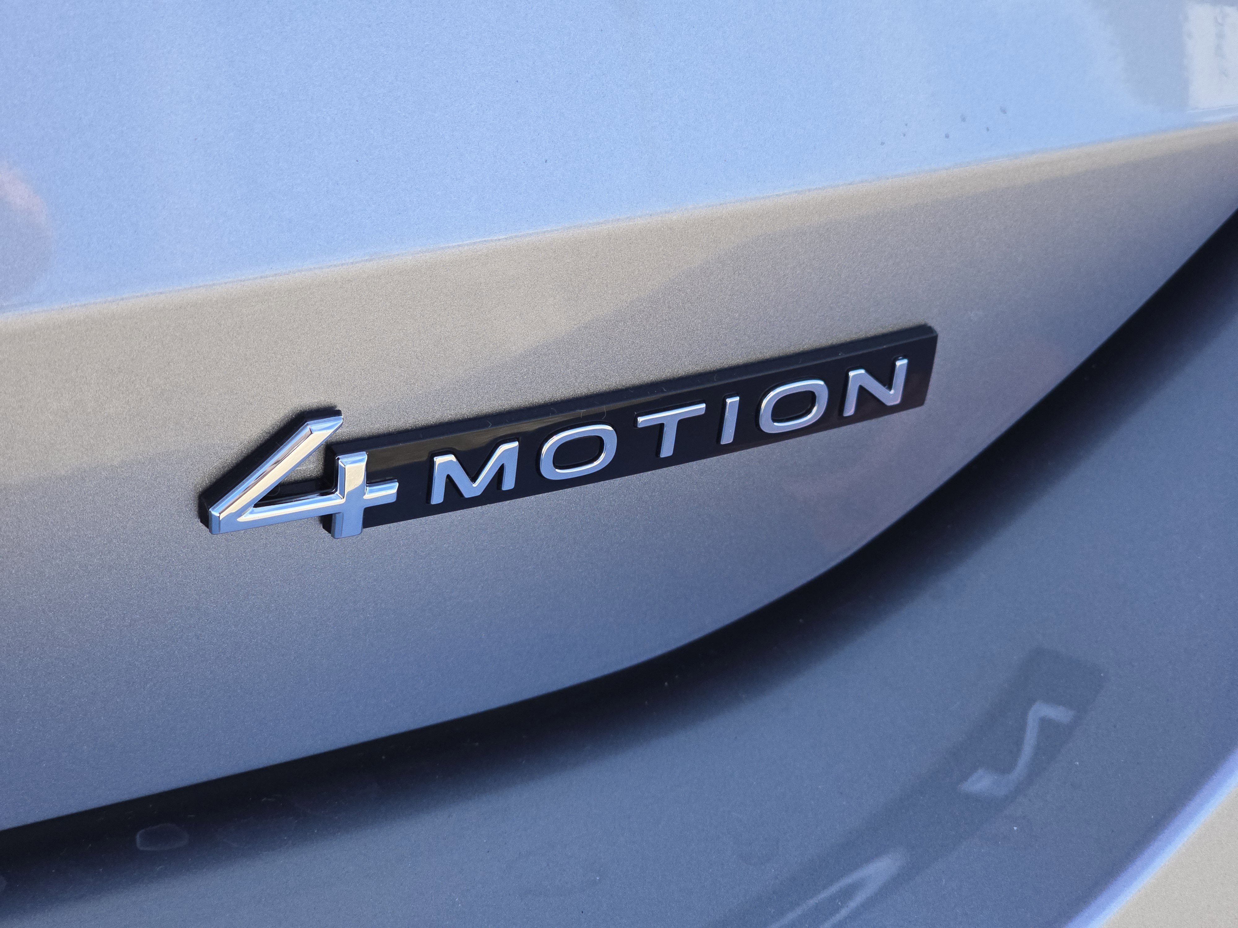 New 2026 Volkswagen Tiguan SE image 11