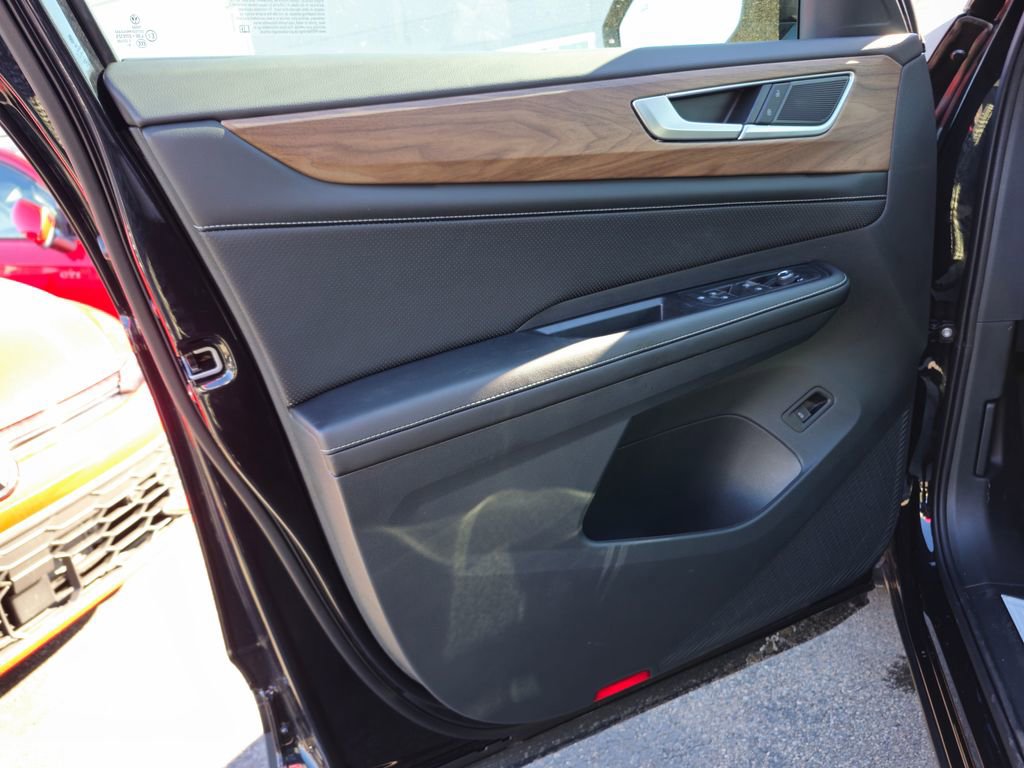 New 2026 Volkswagen Atlas SE image 10