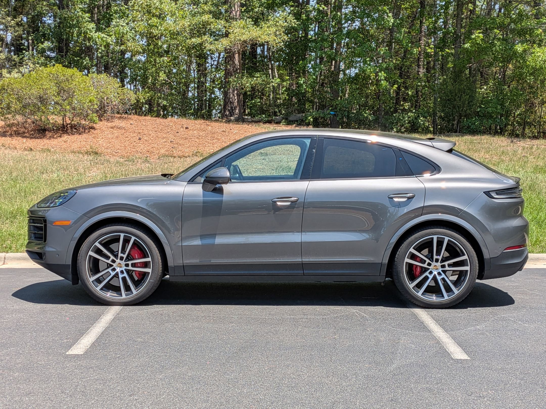 Certified 2024 Porsche Cayenne S AWD/4WD image 2
