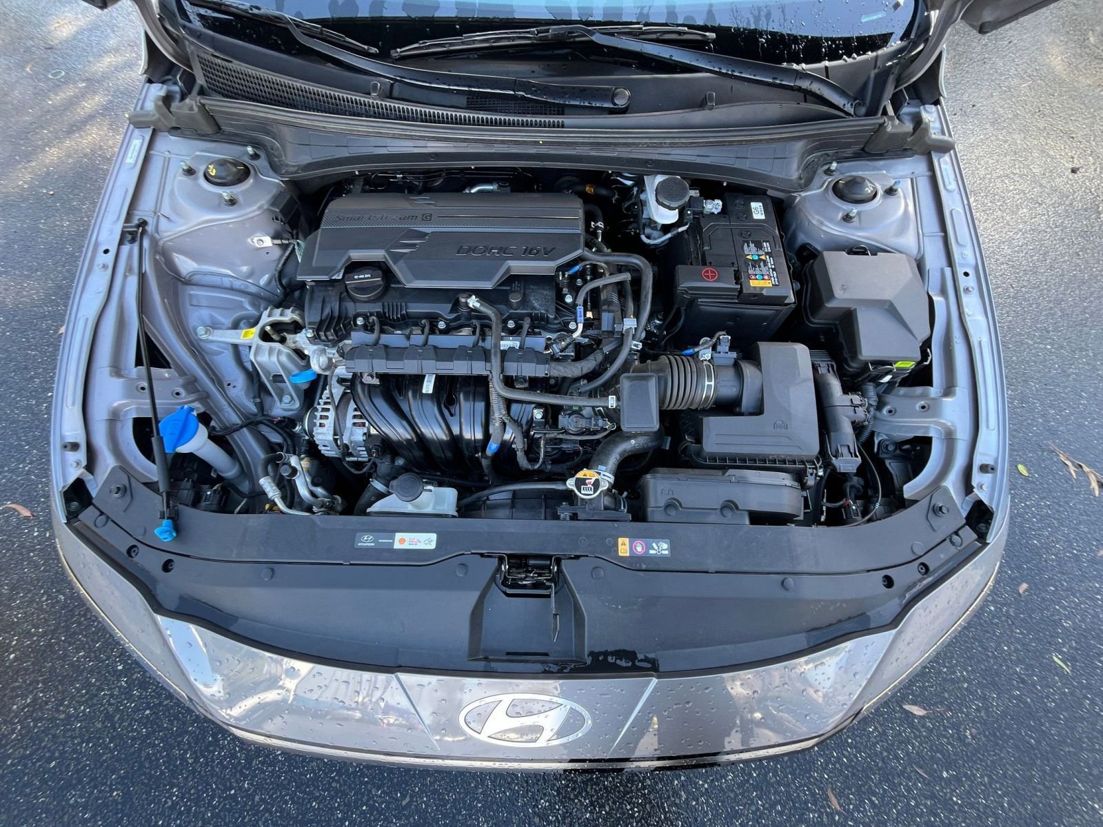 Used 2025 Hyundai Elantra SEL image 33