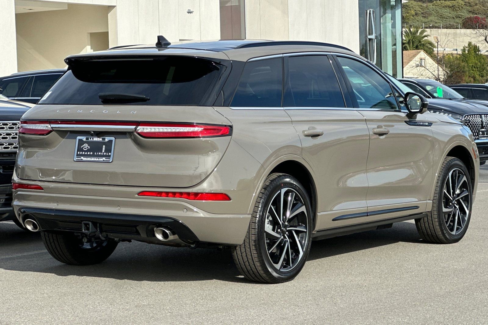 New 2025 Lincoln Corsair Grand Touring w/ Equipment Group 302A image 3