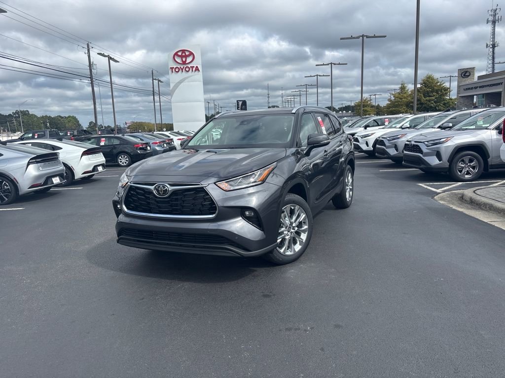 New 2025 Toyota Highlander Limited