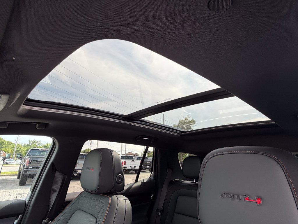 New 2027 GMC Terrain AT4 w/ Convenience Package III AWD/4WD image 17