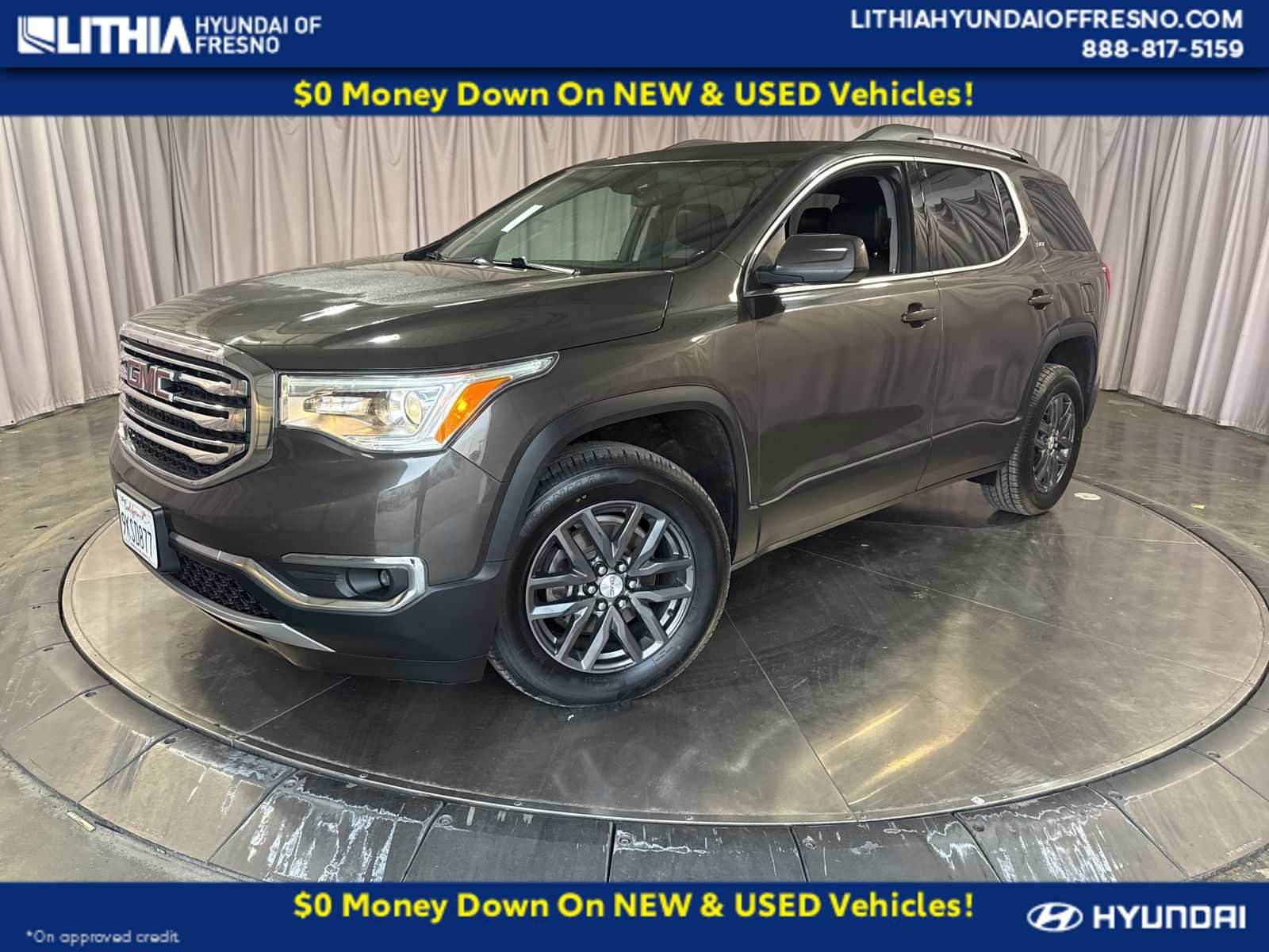 Used 2019 GMC Acadia SLT w/ LPO, Cargo Package image 1