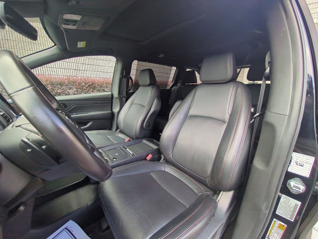 Used 2025 Honda Odyssey Sport-L image 24
