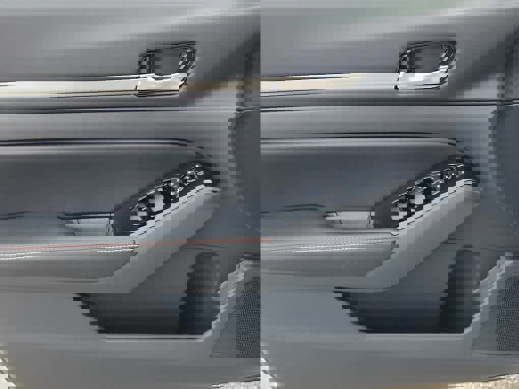 New 2025 Nissan Altima 2.5 SR w/ SR Premium Package image 9