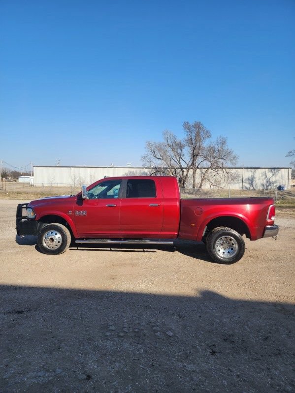 Used 2014 RAM 3500 Laramie AWD/4WD image 9