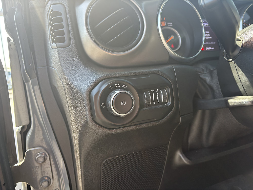 Used 2019 Jeep Wrangler Sport AWD/4WD image 17