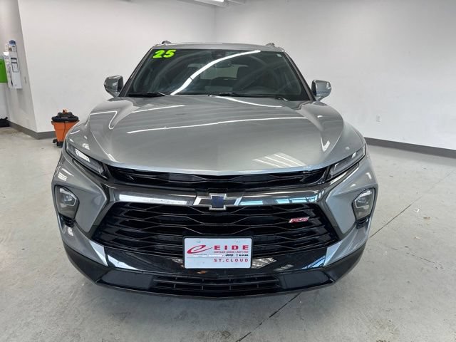 Used 2025 Chevrolet Blazer RS FWD image 5