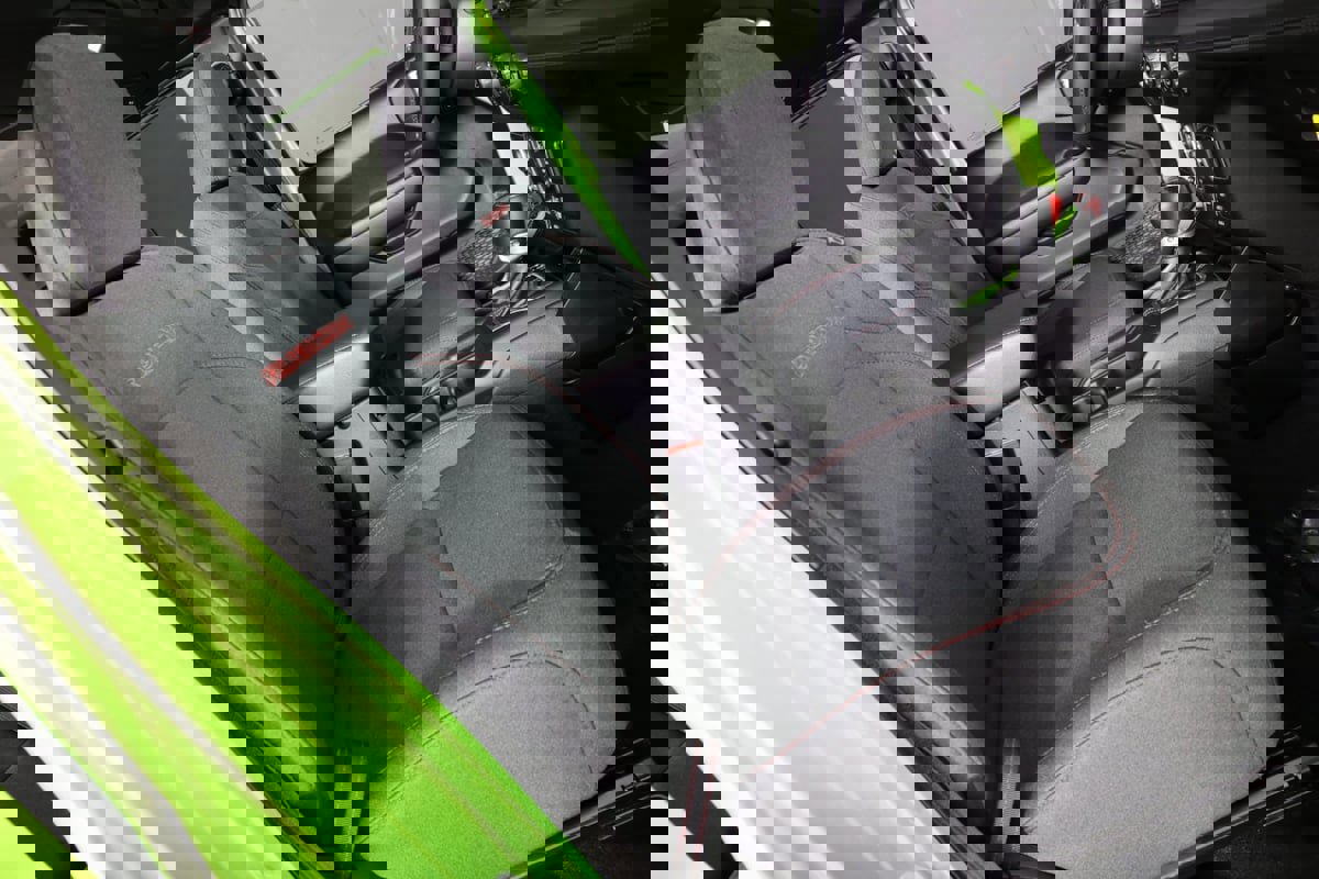 Used 2025 Jeep Wrangler Unlimited Rubicon image 31