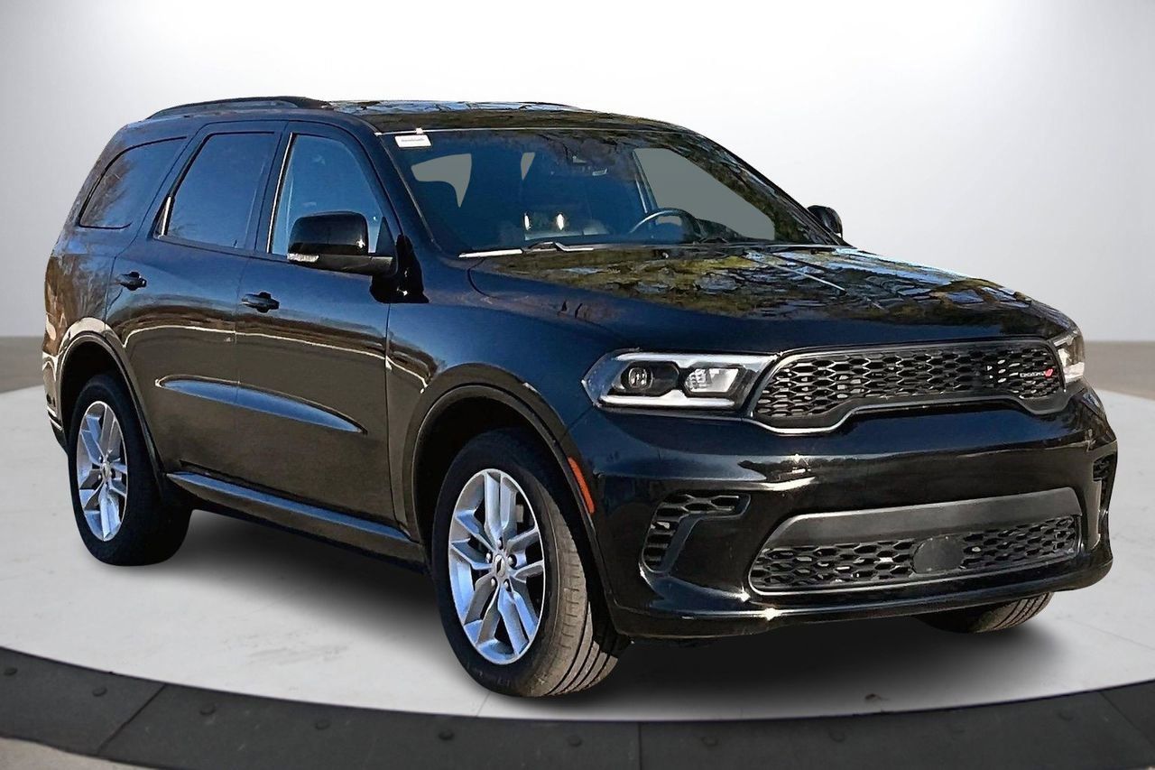 Used 2024 Dodge Durango GT image 2