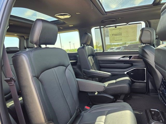 New 2026 Jeep Grand Wagoneer Limited AWD/4WD image 19