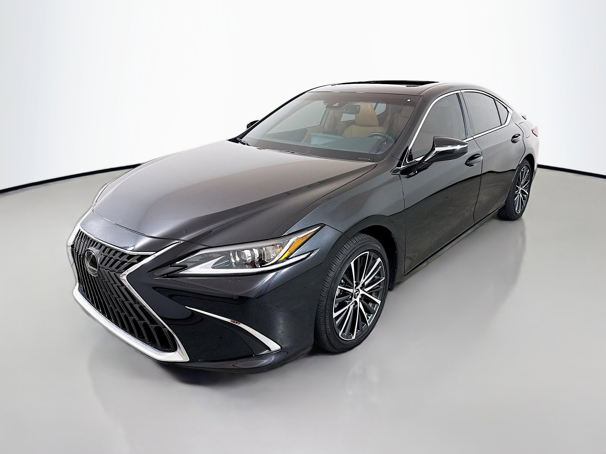 Used 2025 Lexus ES 300h w/ Premium Package image 3