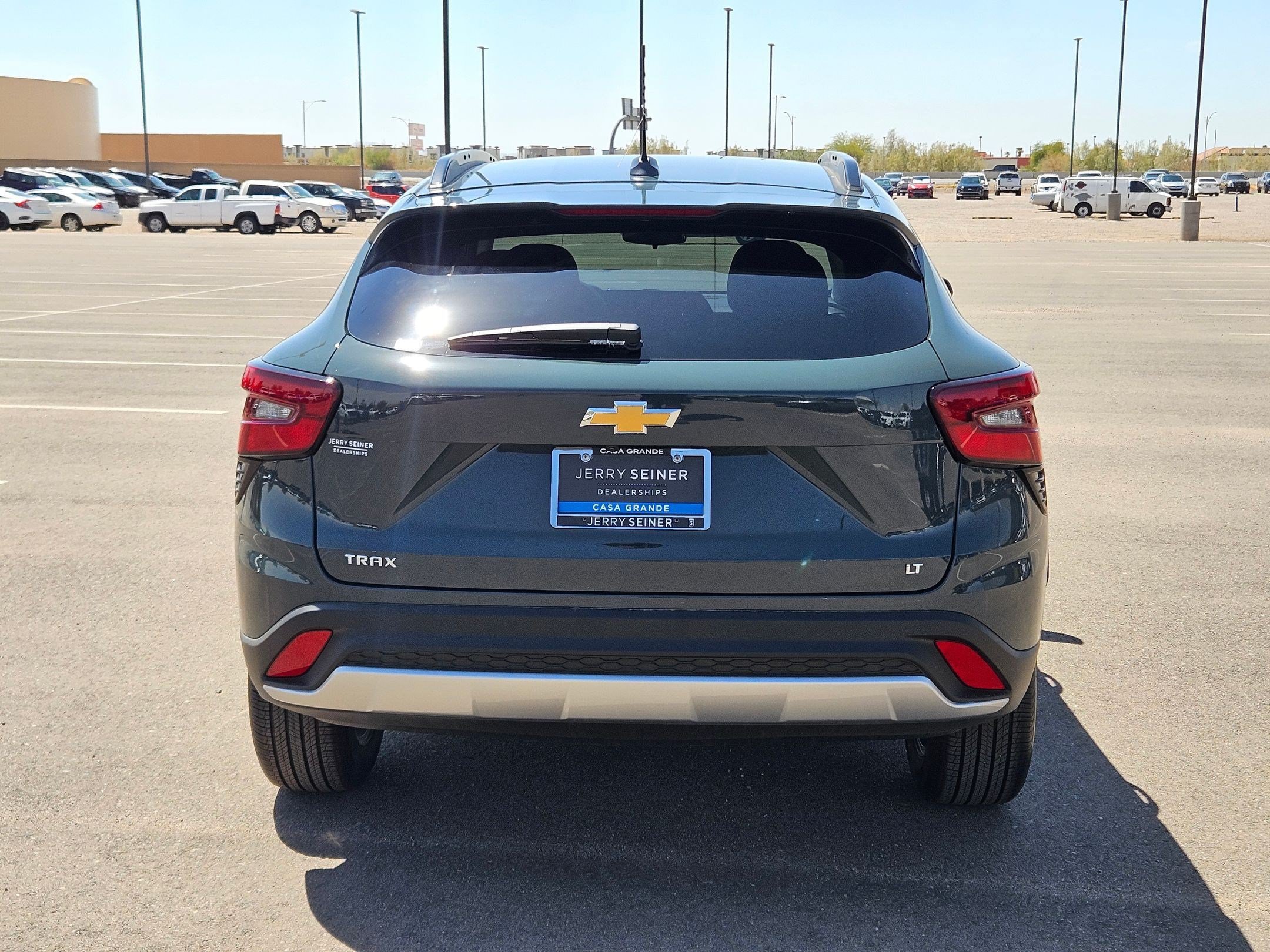 New 2026 Chevrolet Trax LT w/ LT Convenience Package FWD image 12