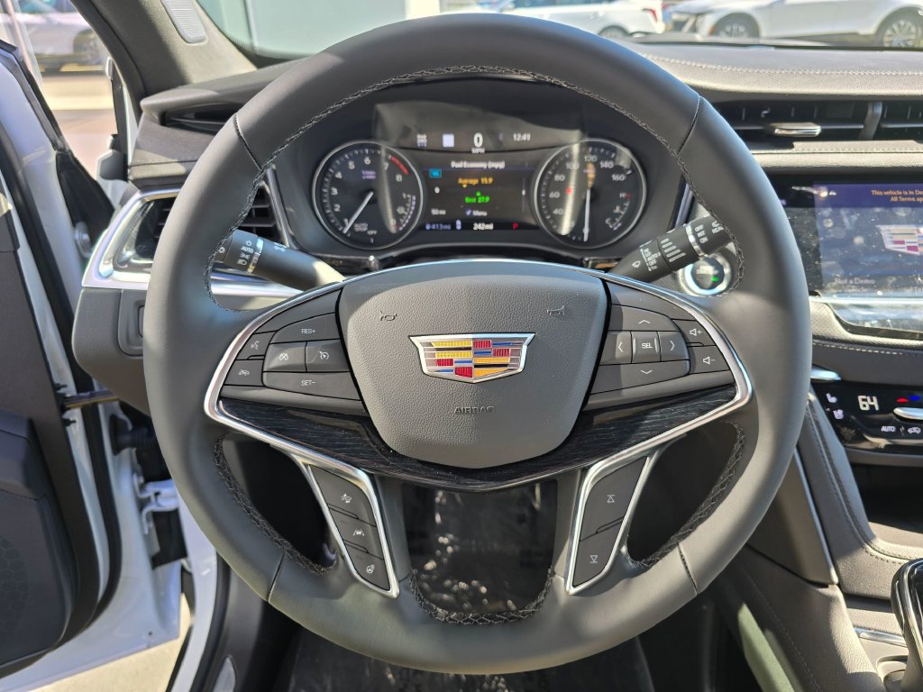 New 2026 Cadillac XT5 Premium Luxury w/ LPO, ONYX Package AWD/4WD image 23