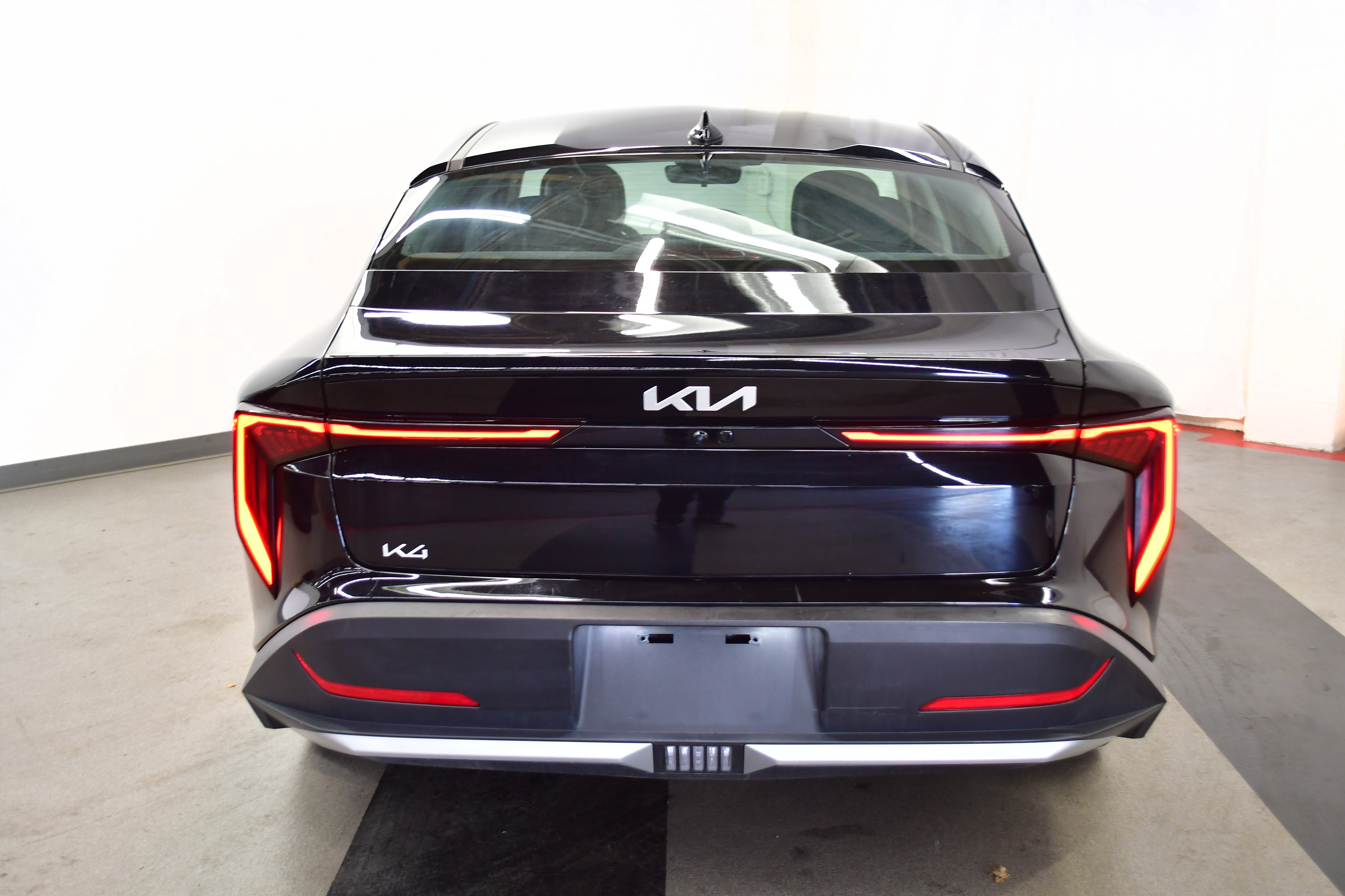 Used 2025 Kia K4 FWD image 6