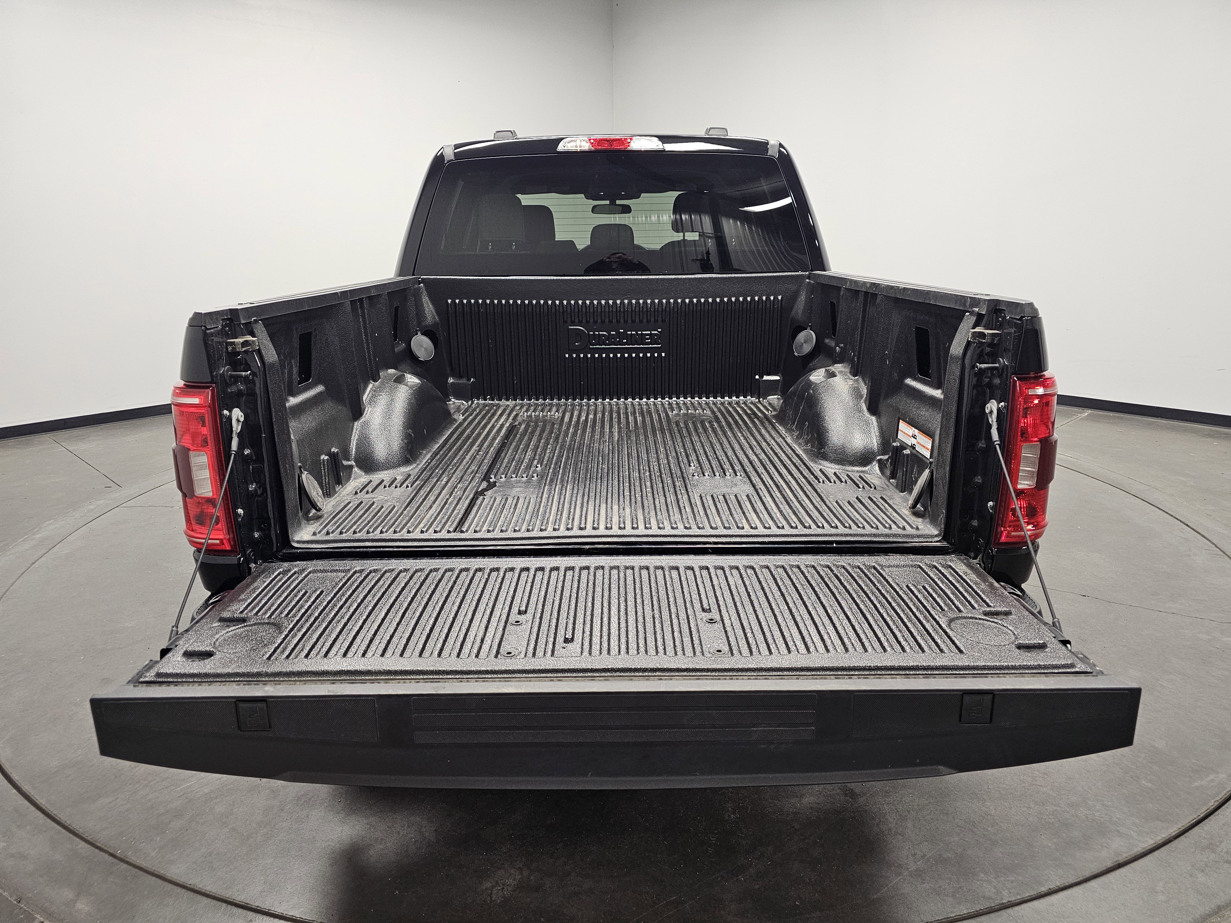 Used 2023 Ford F150 XLT w/ XTR Package image 14