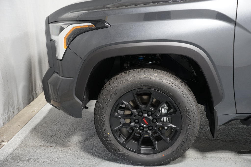 New 2026 Toyota Tundra Limited AWD/4WD image 5